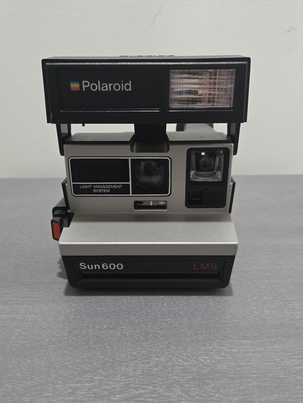 Polaroid Sun 600 LMS Instant Camera